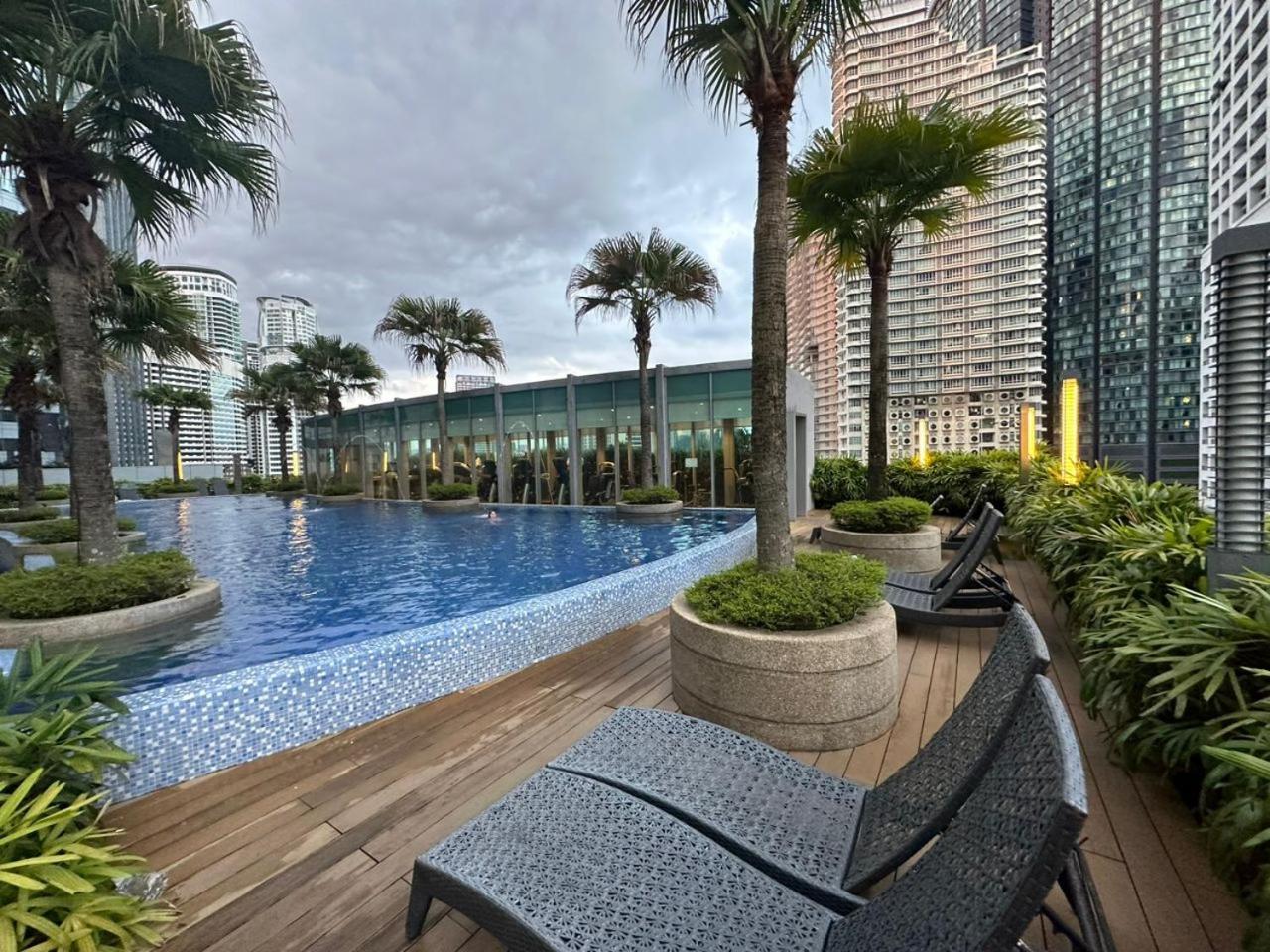Vortex Suites Klcc By Hafizah Suites Куала Лумпур Екстериор снимка